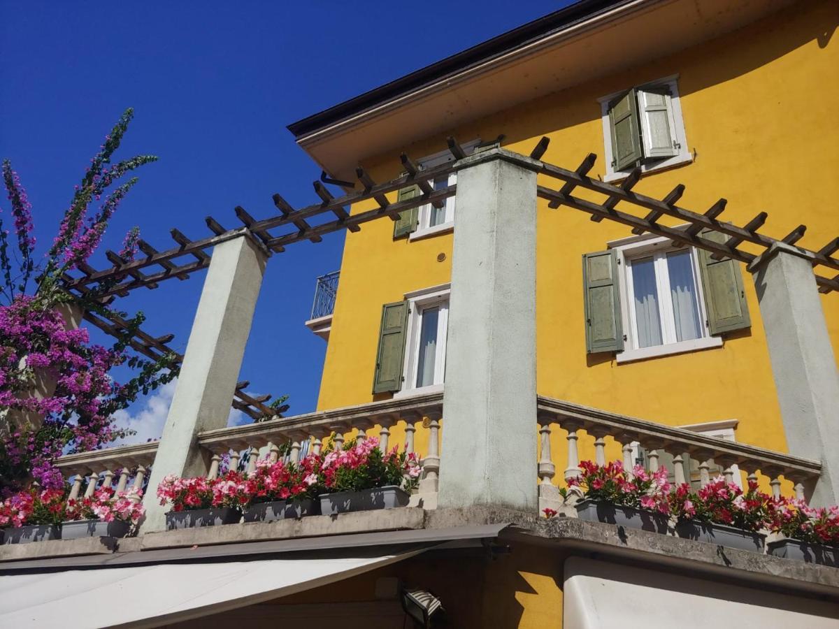Appartamenti Baia Azzurra 3. Torbole Sul Garda Extérieur photo