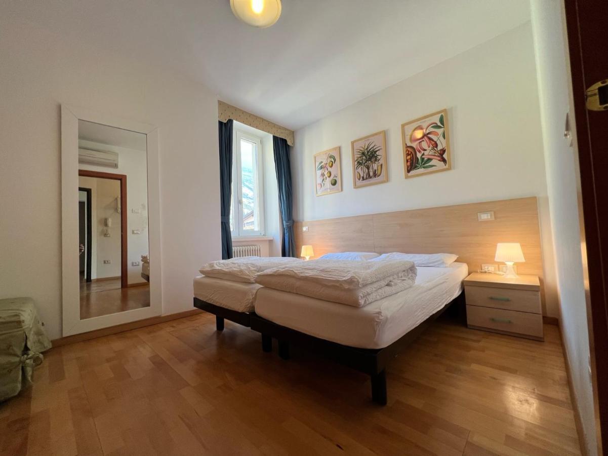 Appartamenti Baia Azzurra 3. Torbole Sul Garda Extérieur photo